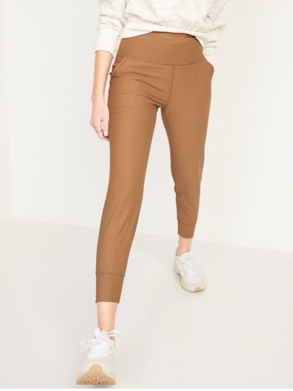 Old Navy Powersoft Active Jogger Pants in Camel Tan Khaki Large